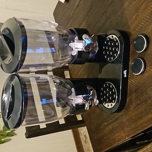 DISPENSER! LIKE NEW